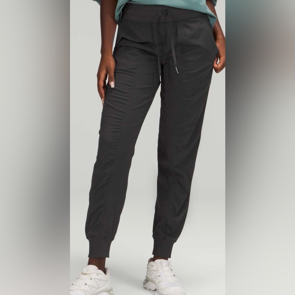 Lululemon Dance Studio Jogger Graphite Grey Swift Med Rise Women’s 2 28” FLAW